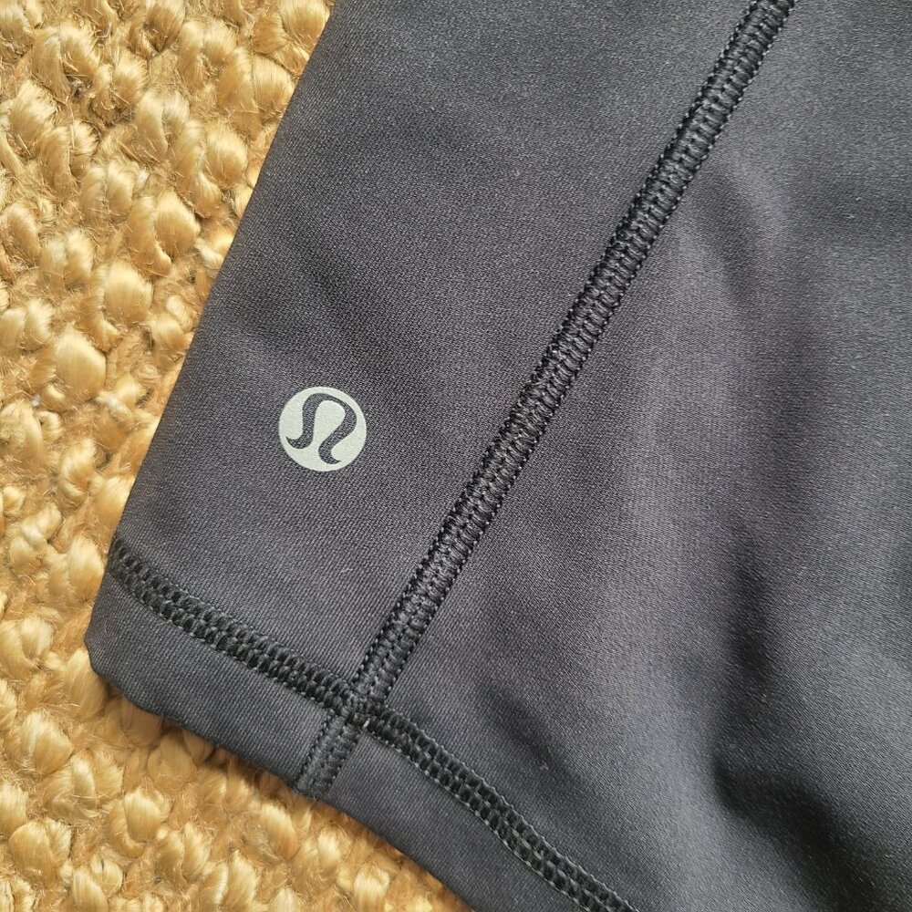 Lululemon What The Sport Biker Shorts in Black - Style No: W7B61S Women's Size 4 - Picture 7 of 11